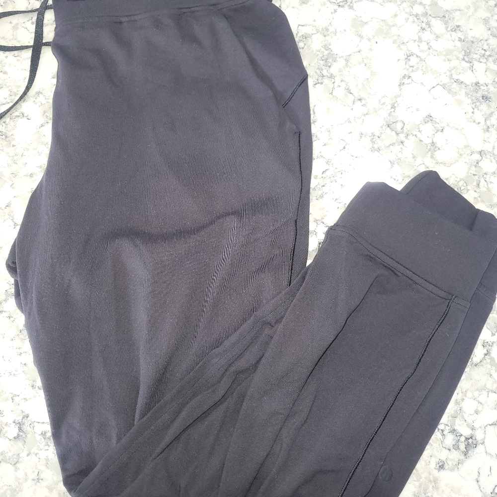 Lululemon joggers